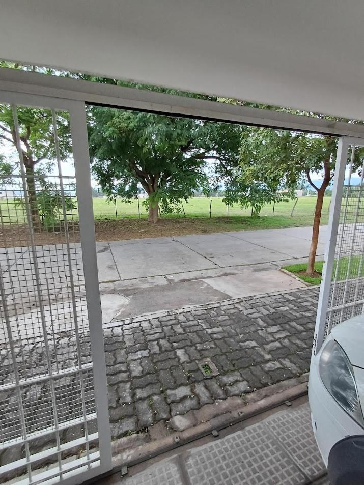 Ferienwohnung Aeropuerto A 5' Y Ruta Del Vino A 100 Mts Salta Exterior foto